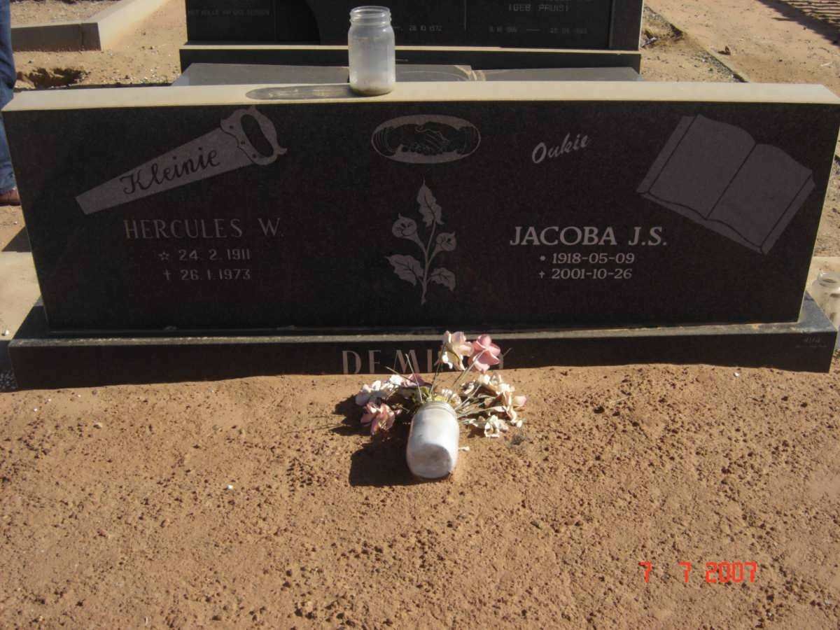 DEMINEY Hercules W. 1911-1973 &amp; Jacoba J.S. 1918-2001