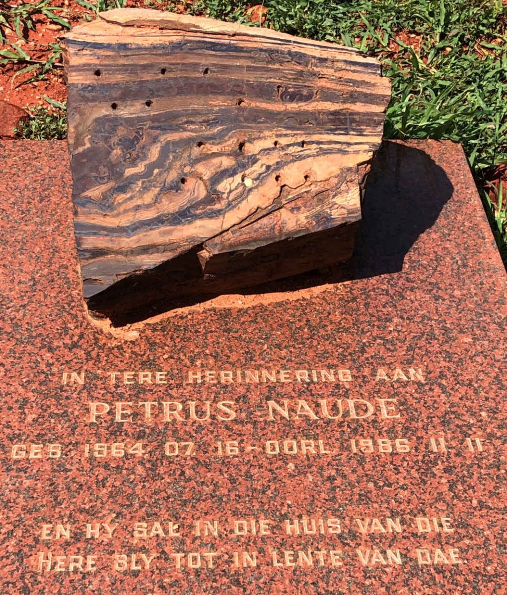 ? Petrus Naude, van 1964-1986