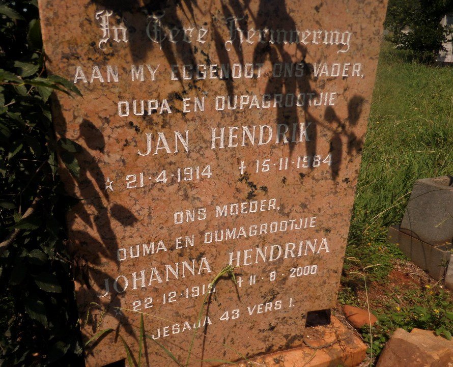 ? Jan Hendrik 1914-1984 &amp; Johanna Hendrina 1915-2000