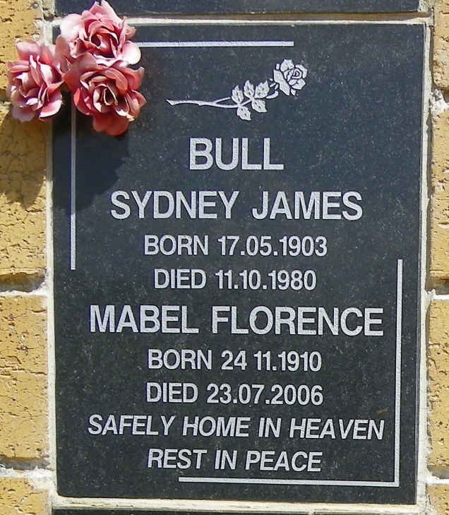 BULL Sydney James 1903-1980 &amp; Mabel Florence 1910-2006