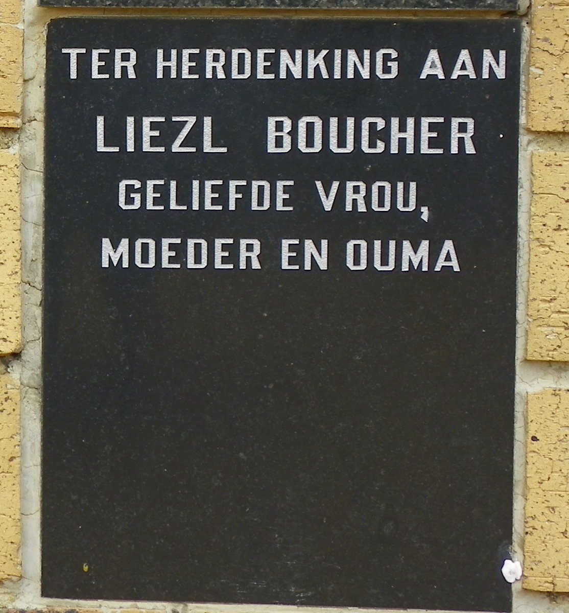 BOUCHER Liezl