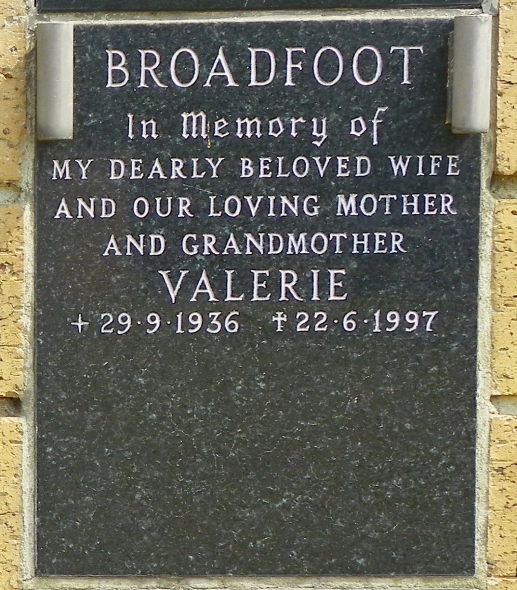 BROADFOOT Valerie 1936-1997