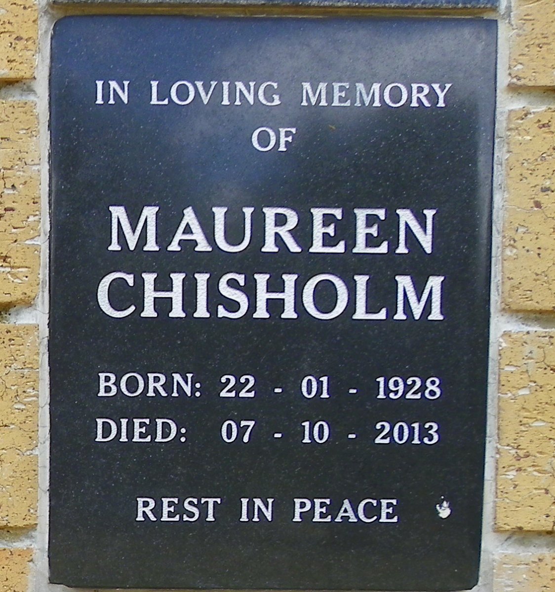 CHISHOLM Maureen 1928-2013
