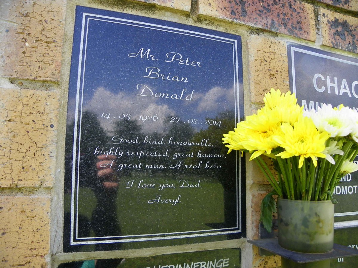 DONALD Peter Brian 1926-2014