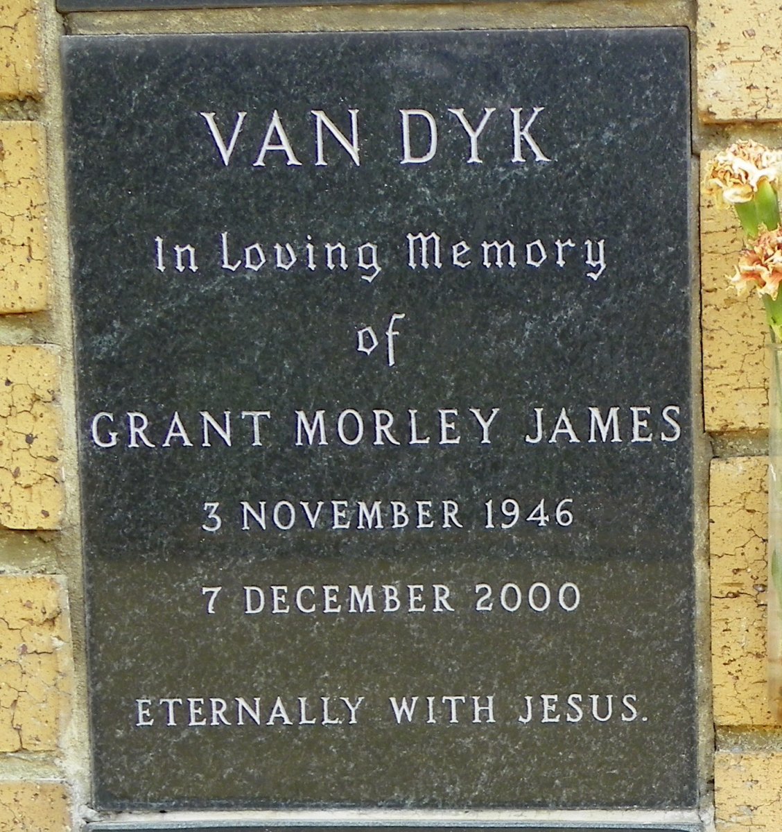 DYK Grant Morley James, van 1946-2000