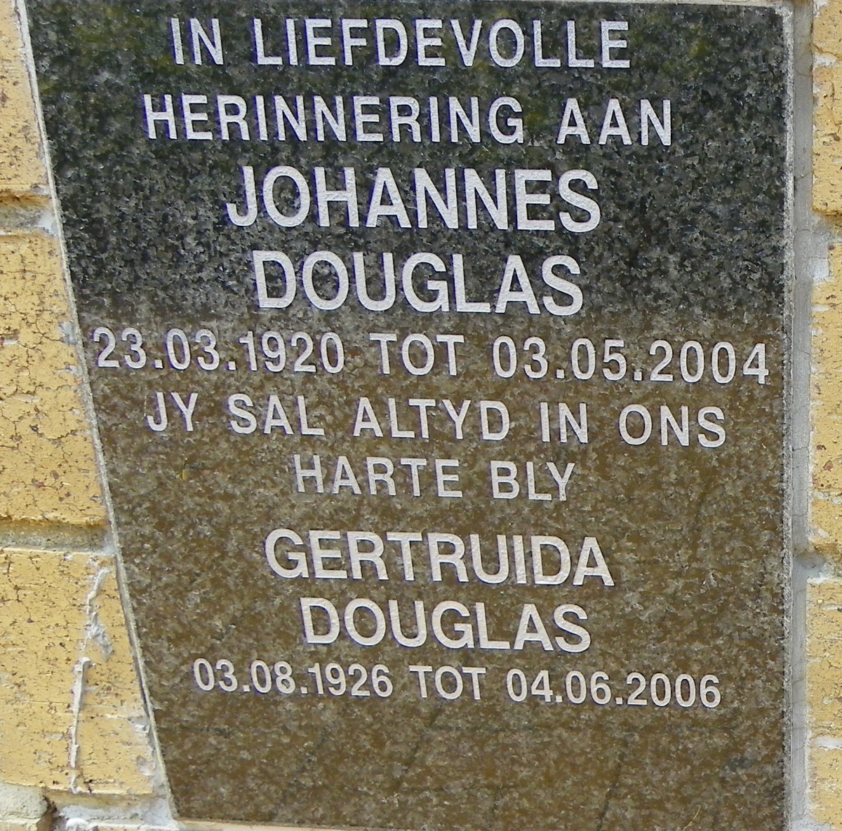 DOUGLAS Johannes 1920-2004 &amp; Gertruida 1926-2006