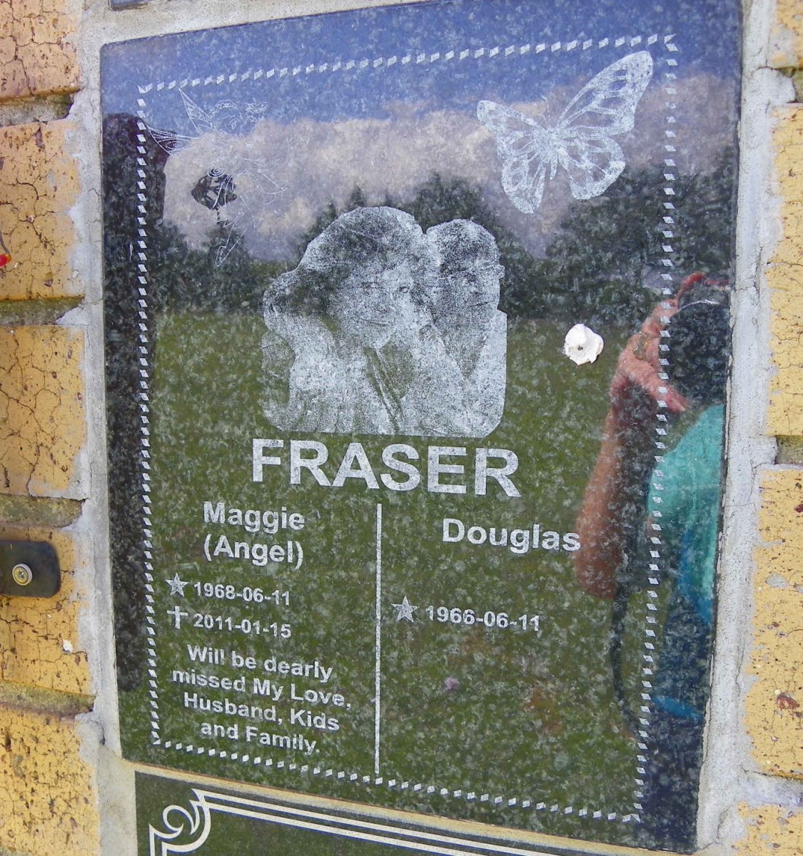 FRASER Douglas 1966- &amp; Maggie 1968-2011