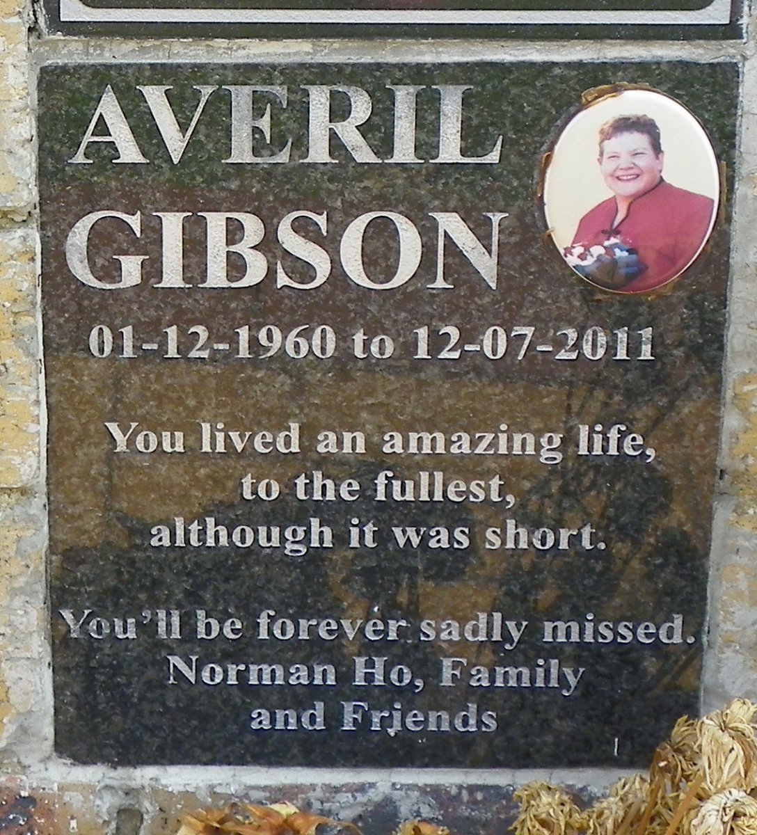 GIBSON Averil 1960-2011