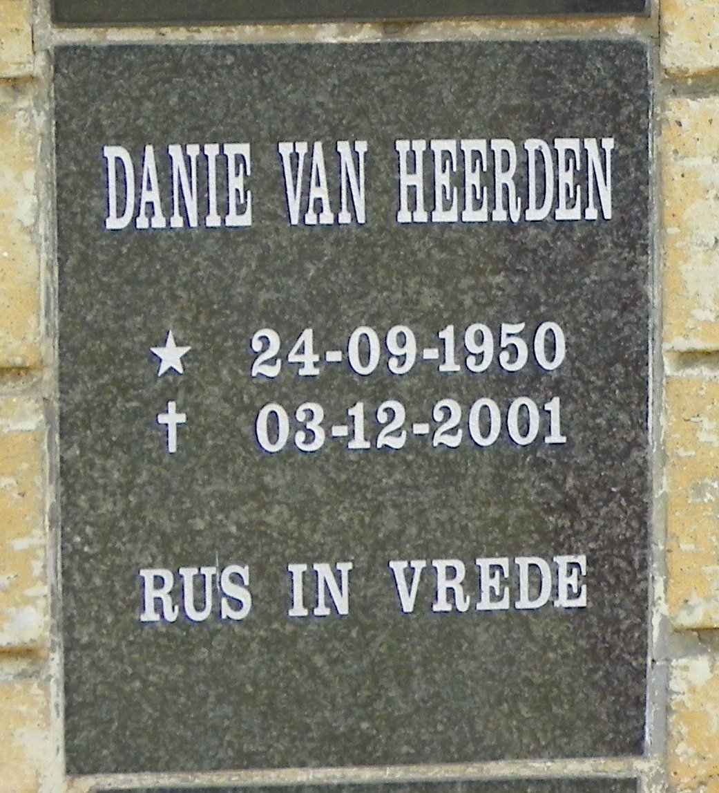 HEERDEN Danie, van 1950-2001
