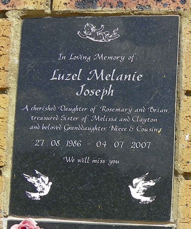 JOSEPH Luzel Melanie 1986-2007