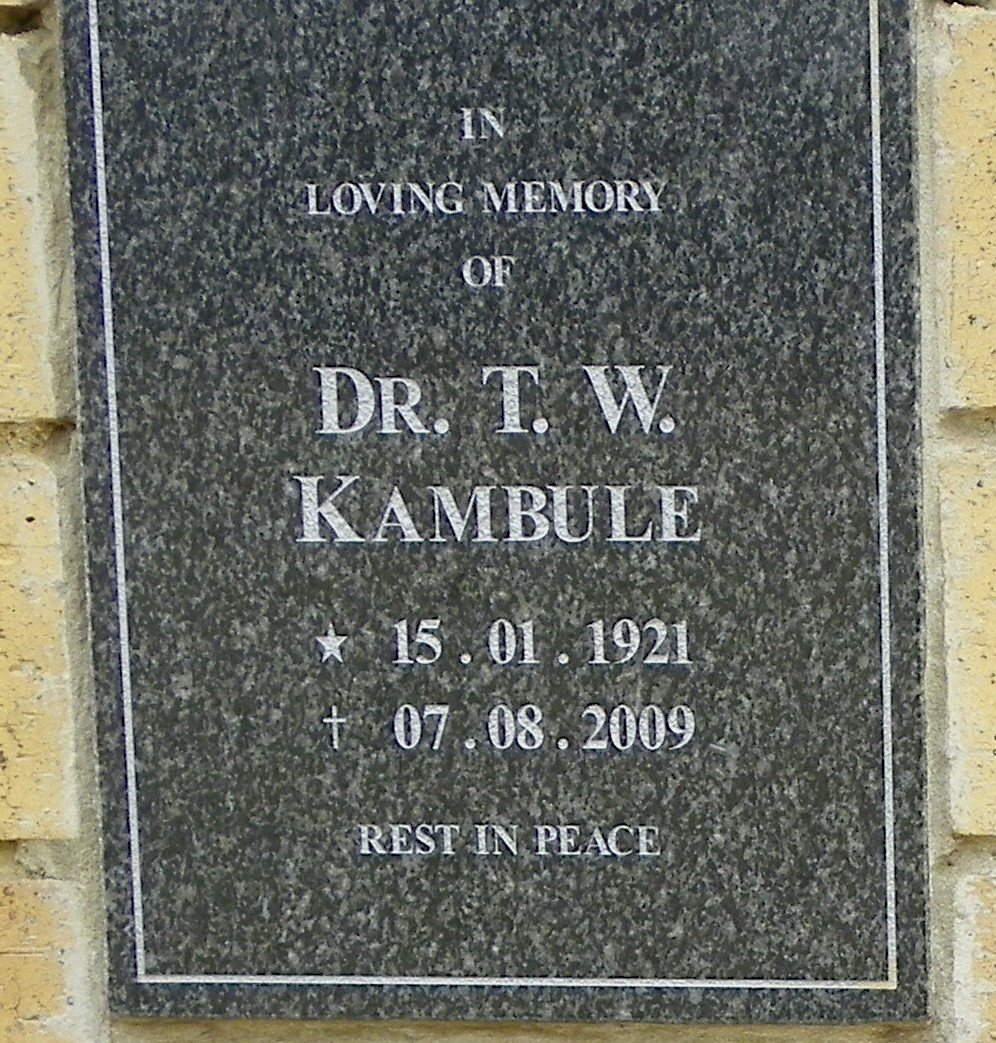 KAMBULE T.W. 1921-2009