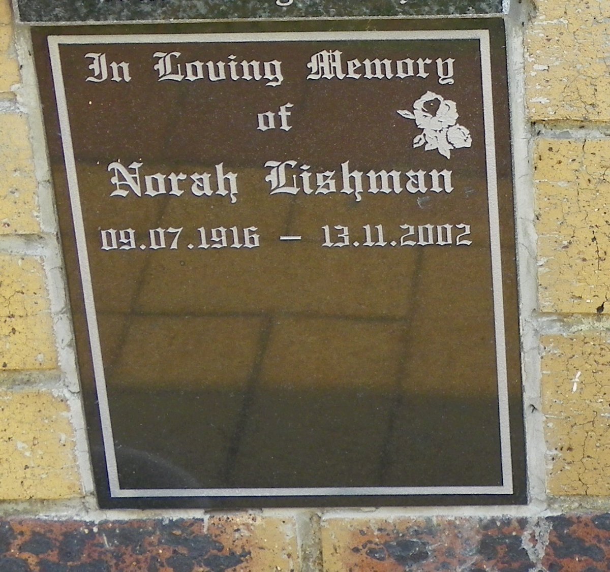 LISHMAN Norah 1916-2002