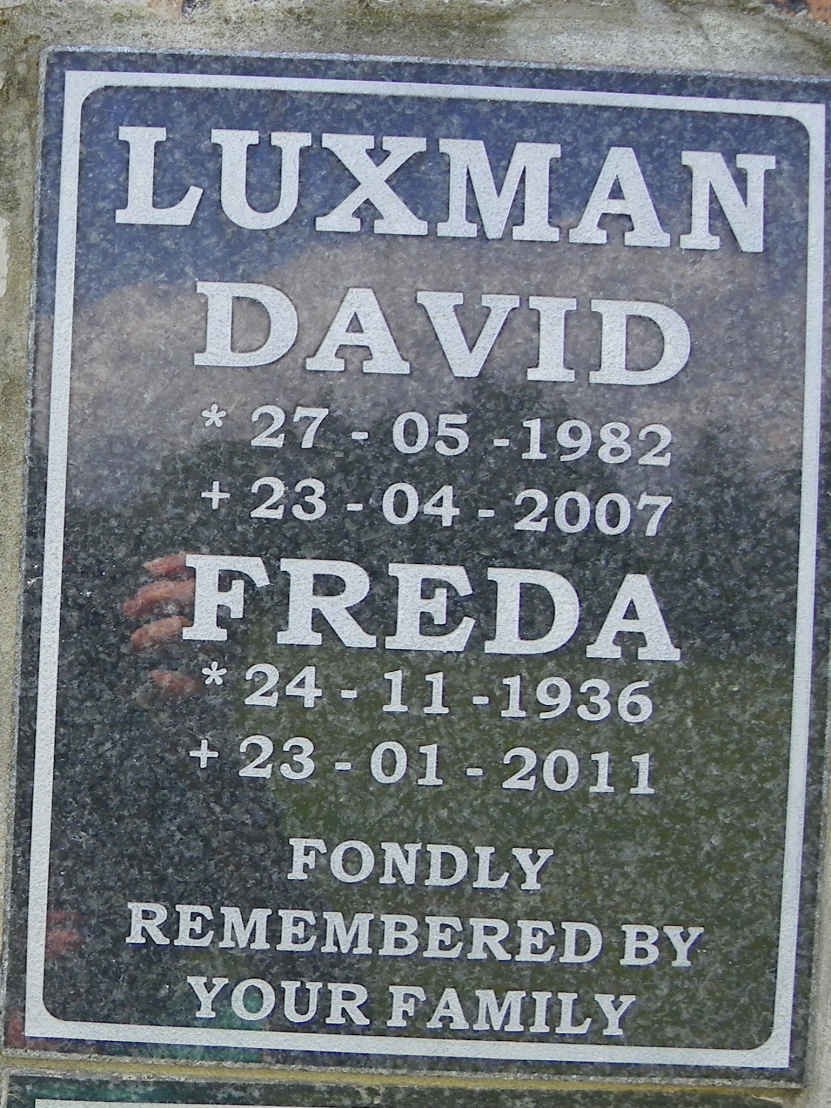 LUXMAN David 1982-2007 :: LUXMAN Freda 1936-2011