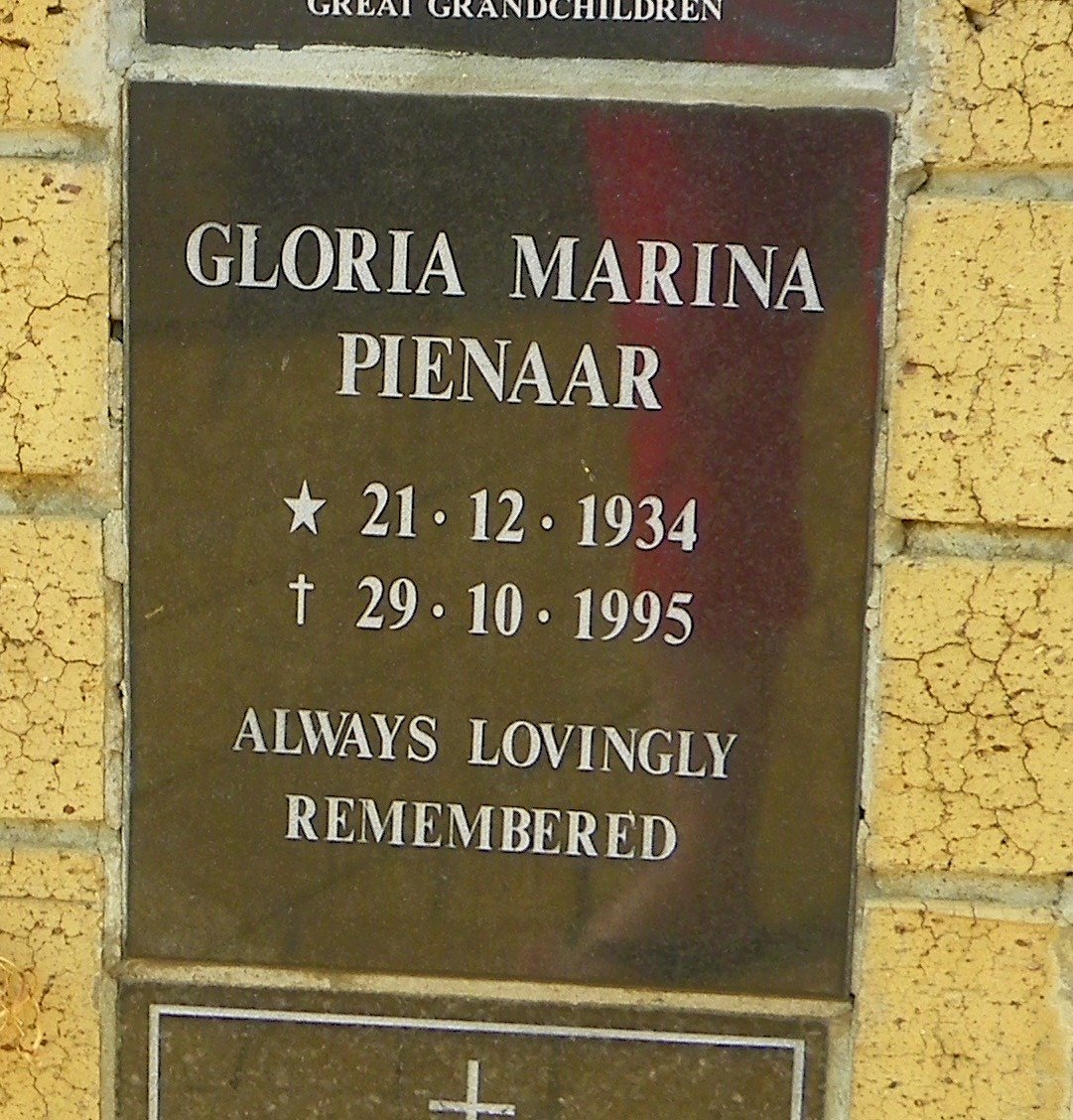 PIENAAR Gloria Marina 1934-1995