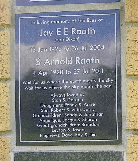 RAATH S. Arnold 1920-2011 &amp; Jay E.E. DIXON 1922-2004