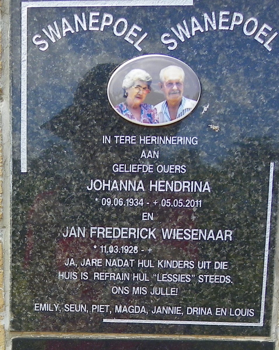 SWANEPOEL Jan Frederick Wiesenaar 1928- &amp; Johanna Hendrina 1934-2011