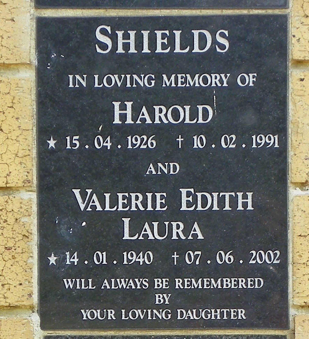 SHIELDS Harold 1926-1991 &amp; Valerie Edith Laura 1940-2002