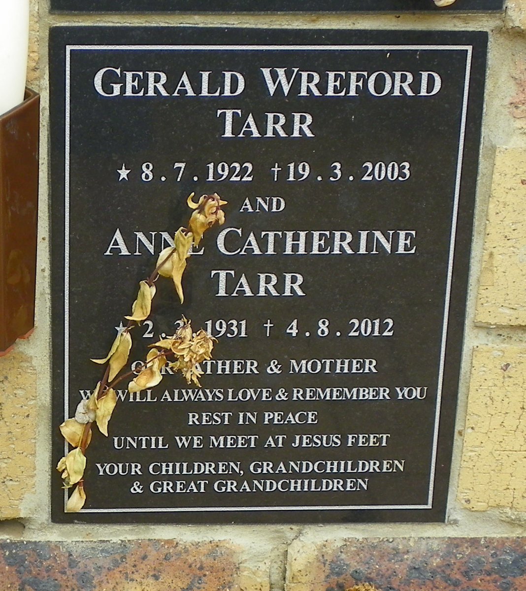TARR Gerald Wreford 1922-2003 &amp; Anne Catherine 1931-2012
