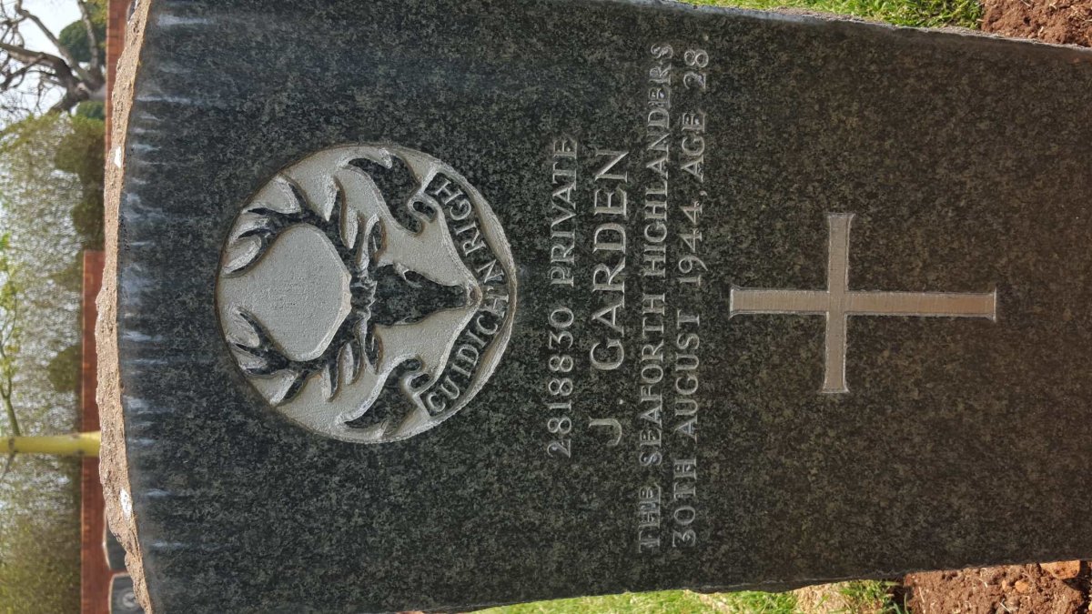 GARDEN J. -1944