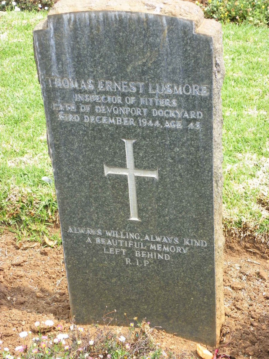 LUSMORE Thomas Ernest -1944