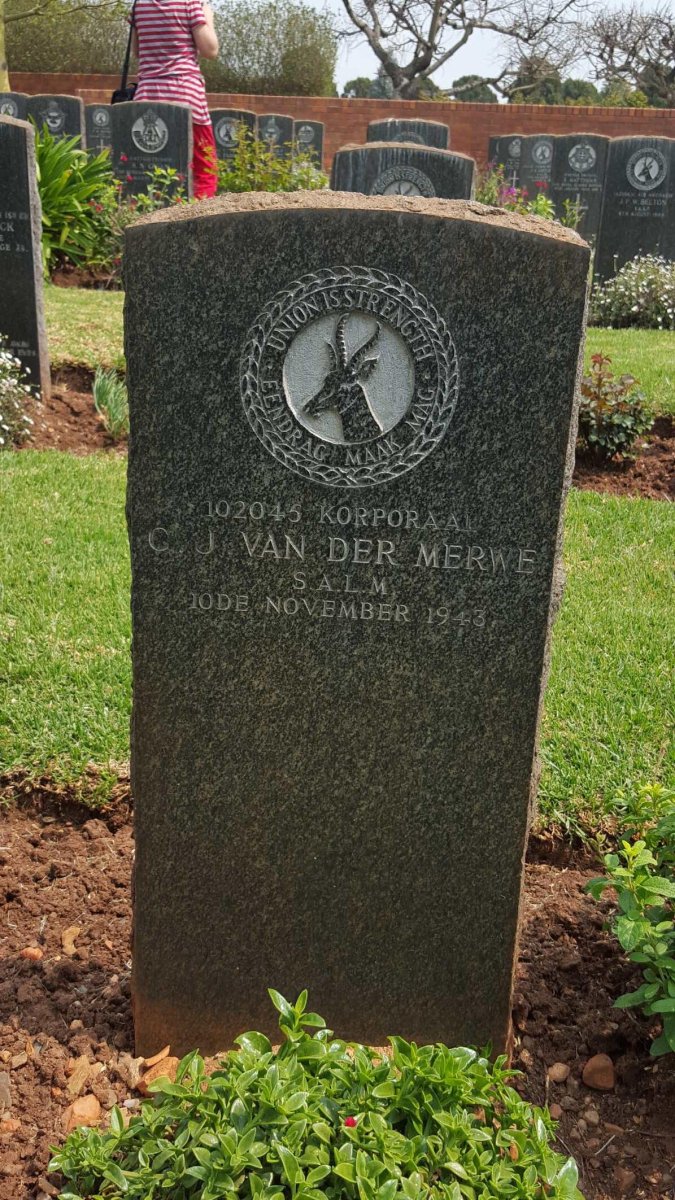 MERWE C.J., van der -1943
