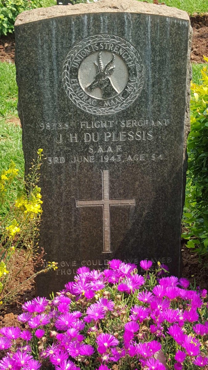 PLESSIS J.H., du -1943