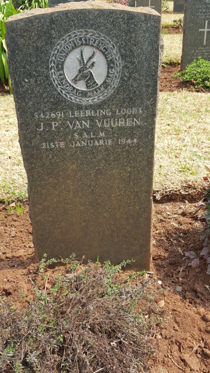 VUUREN J.P., van -1944