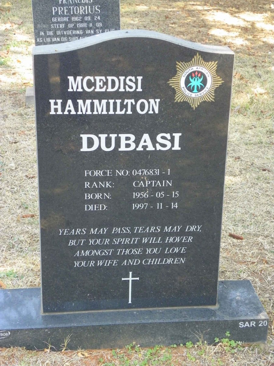 DUBASI Mcedisi Hammilton 1956-1997