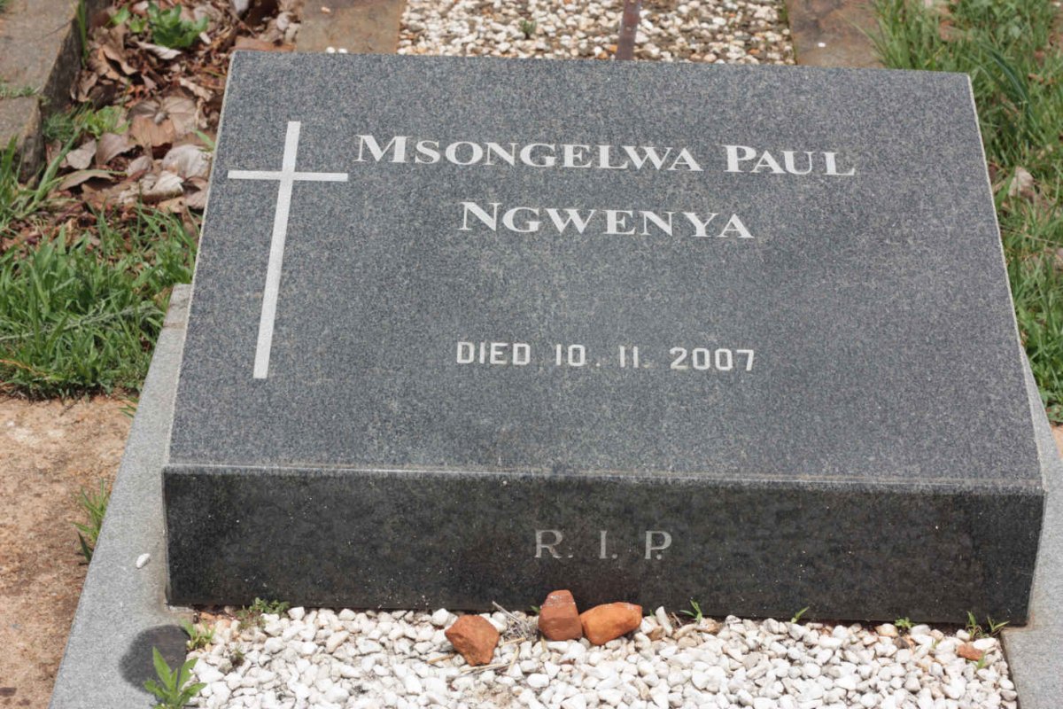 NGWENYA Msongelwa Paul -2007