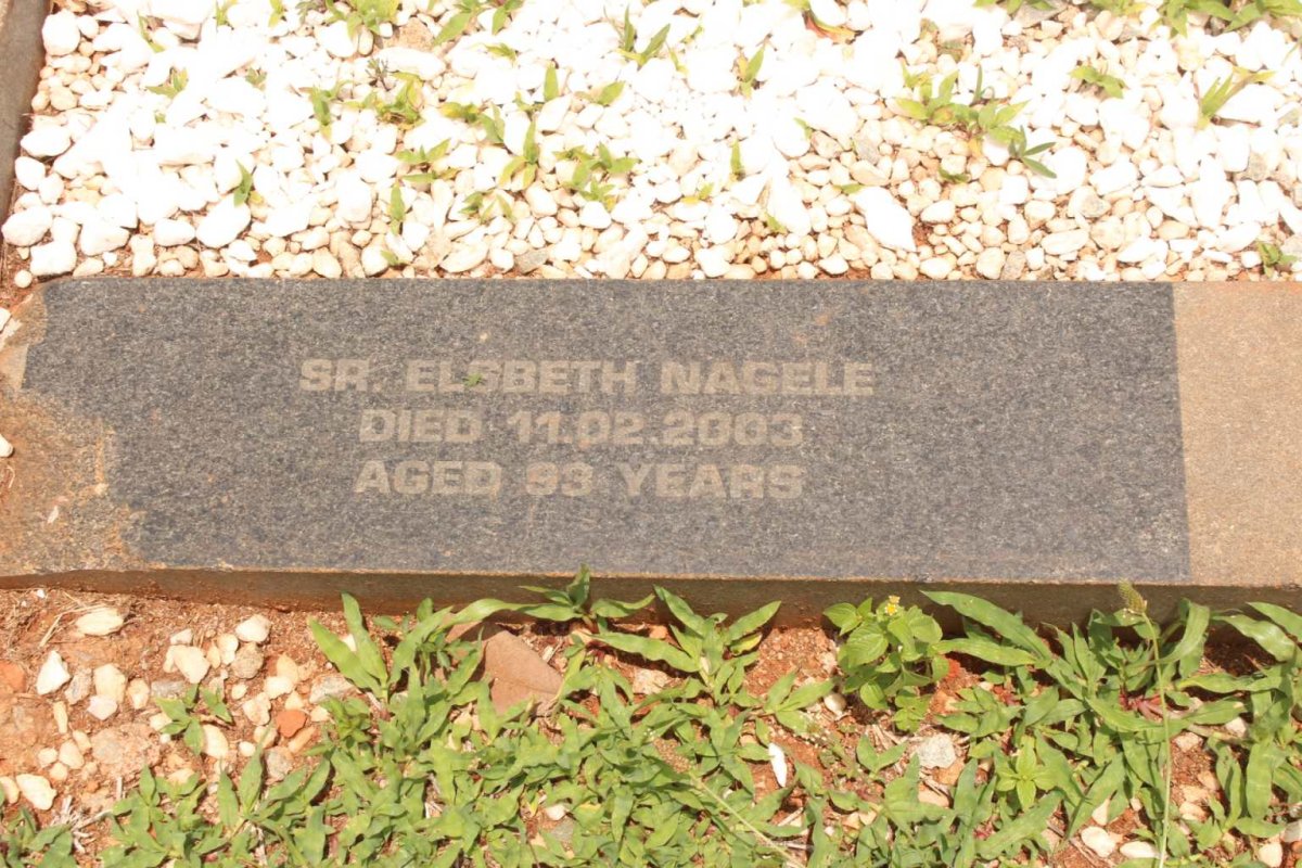 MAGELE Elsbeth -2003