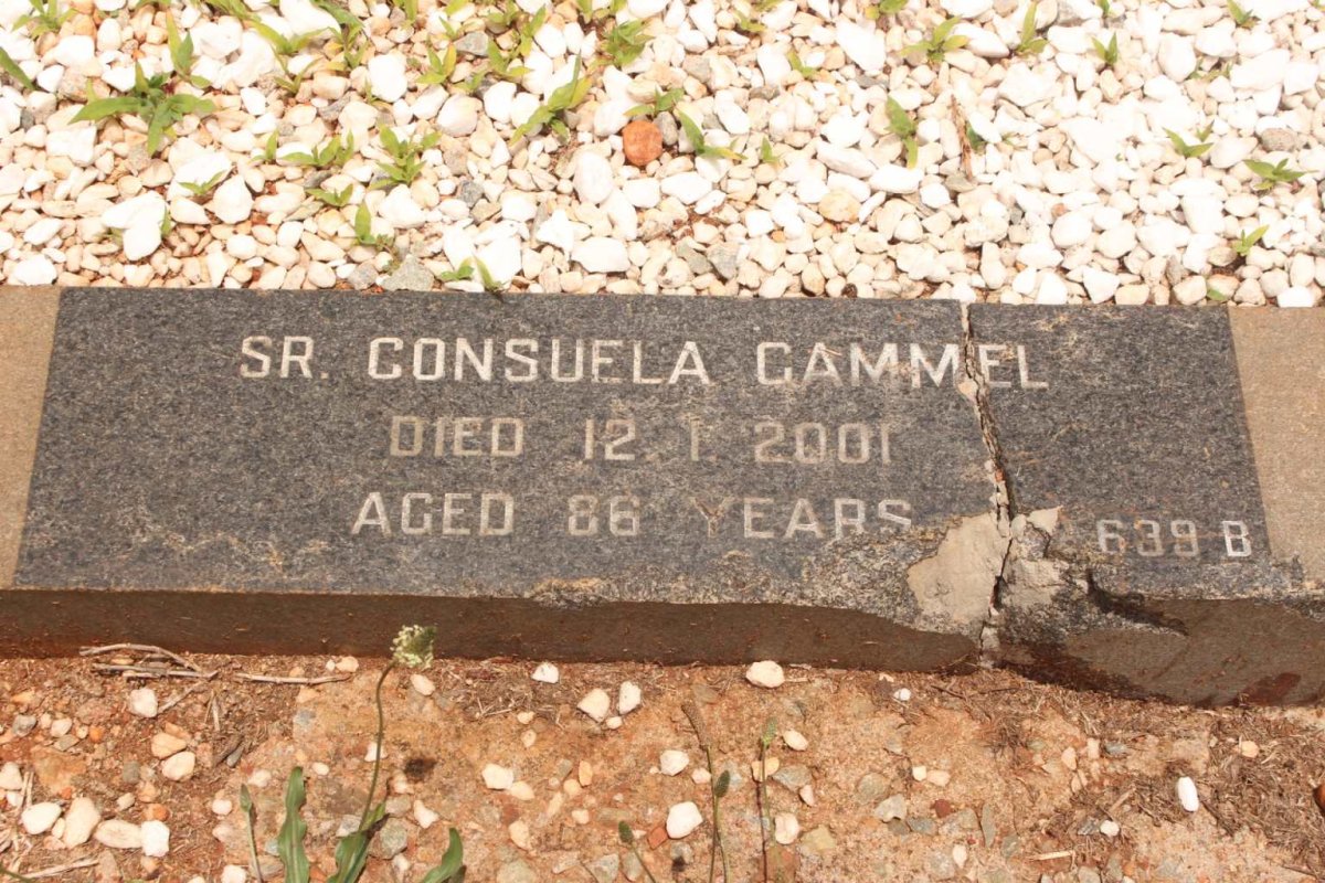 CAMMEL Consuela -2001