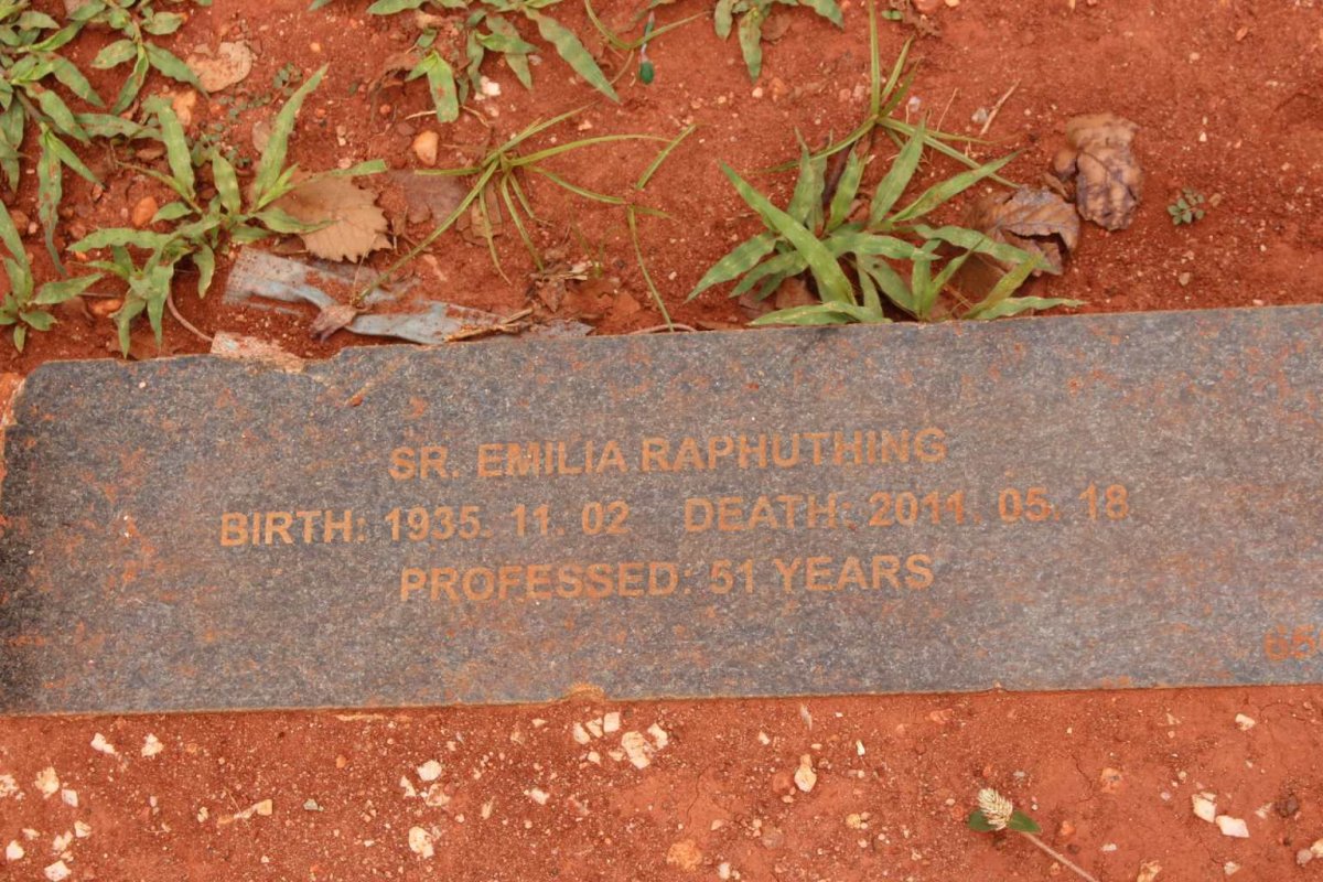 RAPHUTHING Emilia 1935-2011