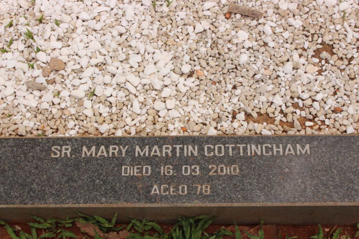 COTTINGHAM Mary Martin -2010