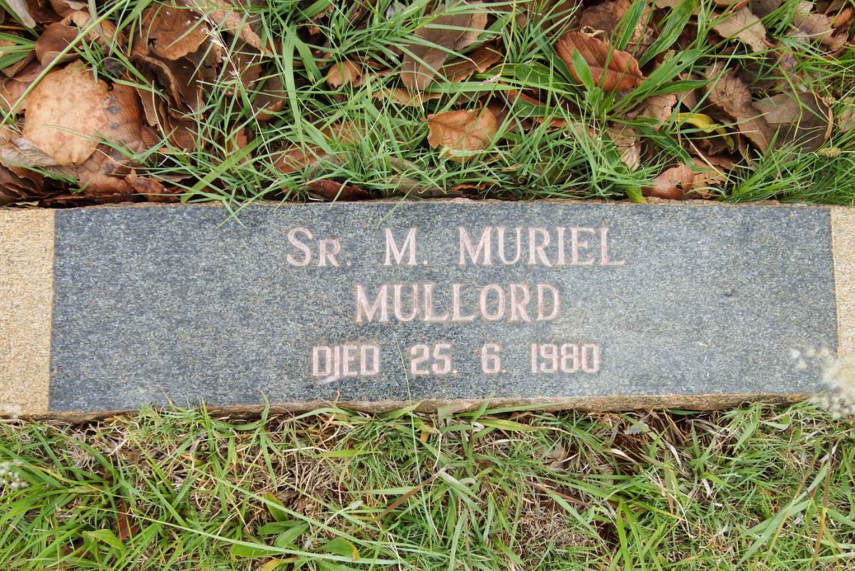 MULLORD Muriel -1980