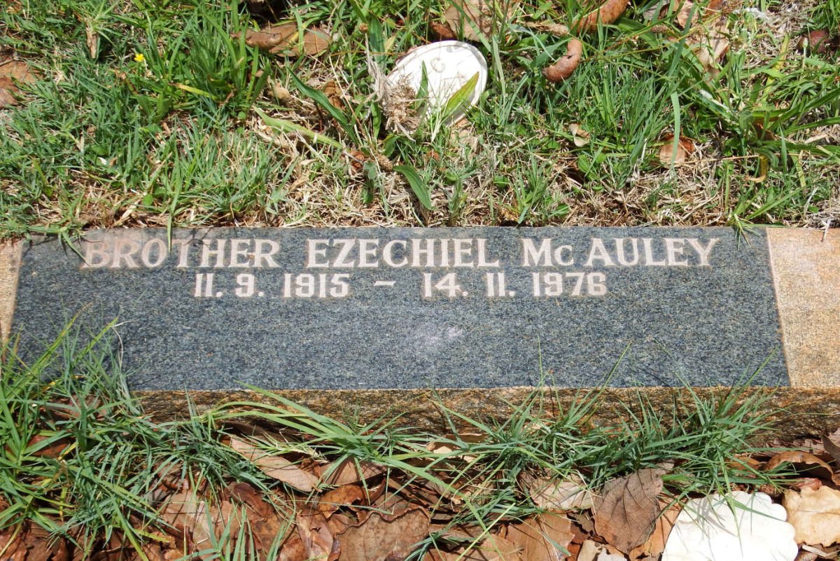 MCAULEY Ezechiel 1915-1976