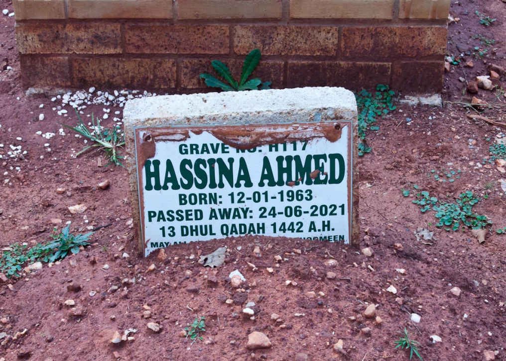 AHMED Hassina 1963-2021