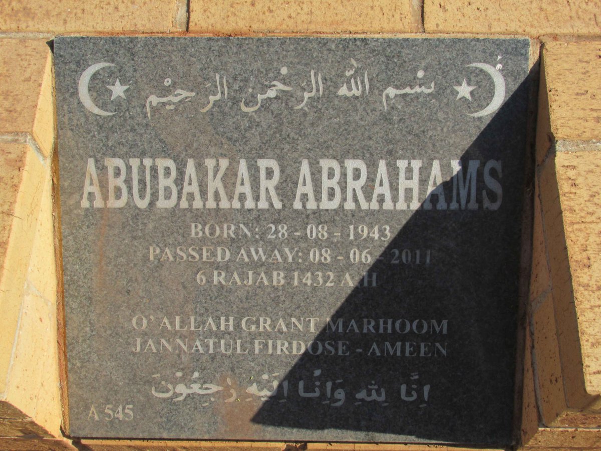 ABRAHAMS Abubakar 1943-2011