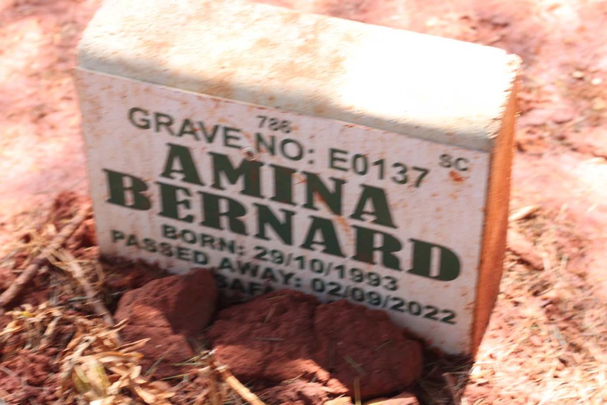 BERNARD Amina 1993-2022
