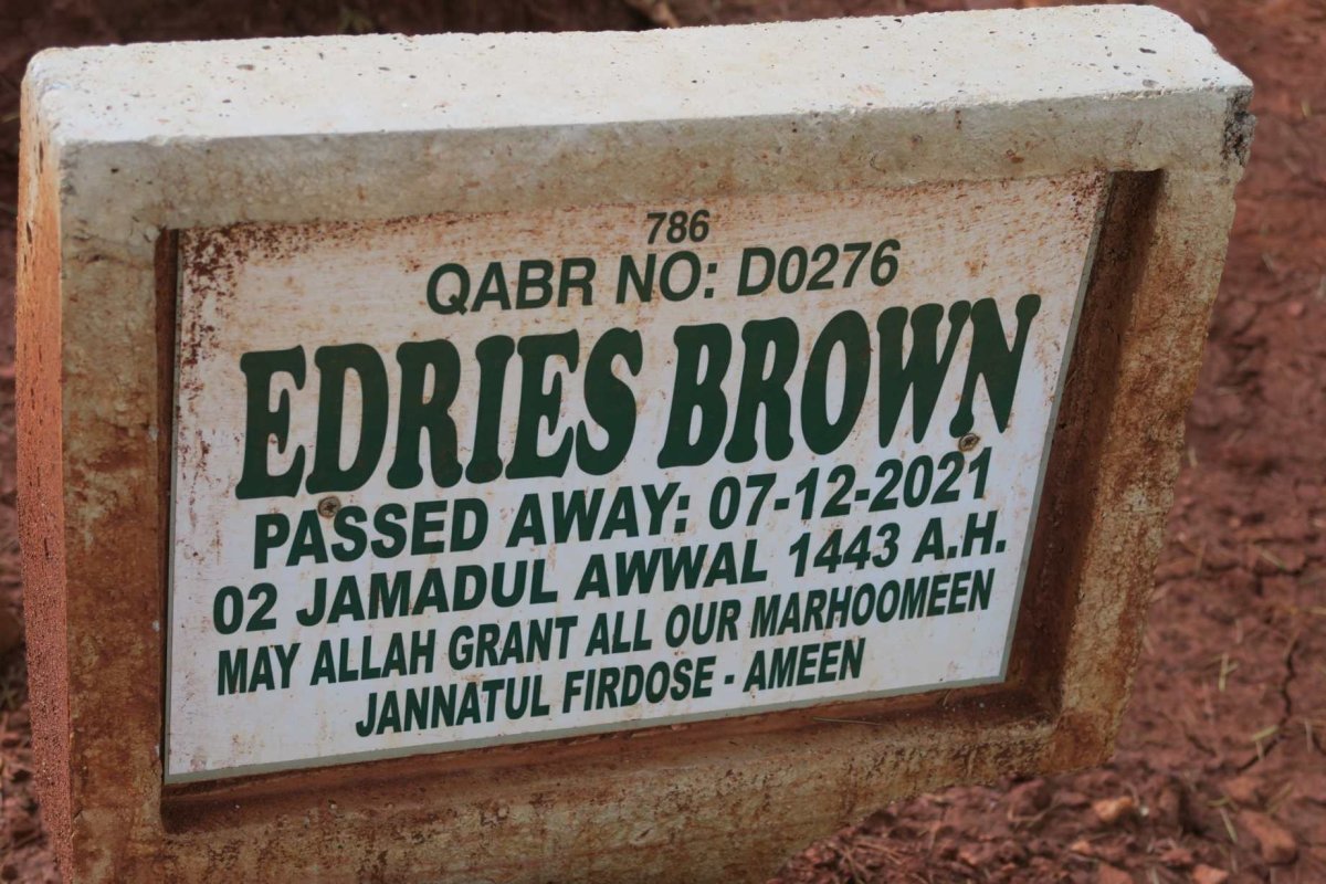 BROWN Edries -2021
