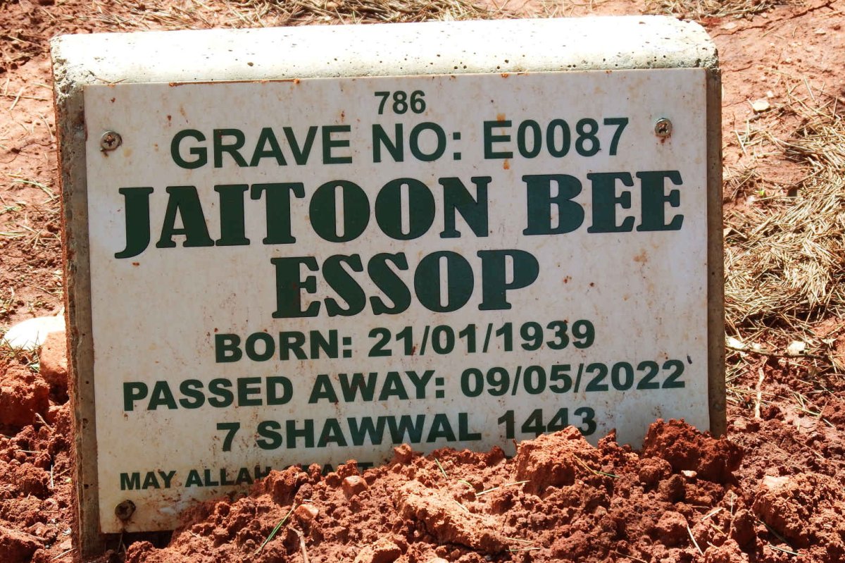 ESSOP Jaitoon Bee 1939-2022