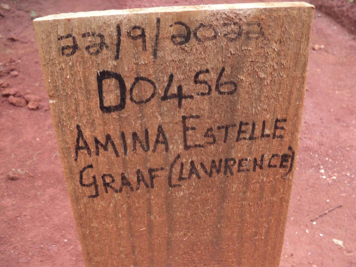 GRAAF Amina Estelle nee LAWRENCE -2022