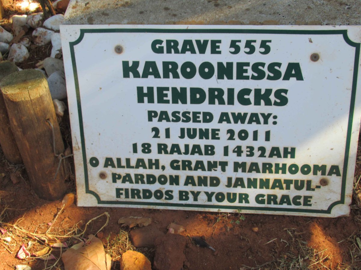HENDRICKS Karoonessa -2011