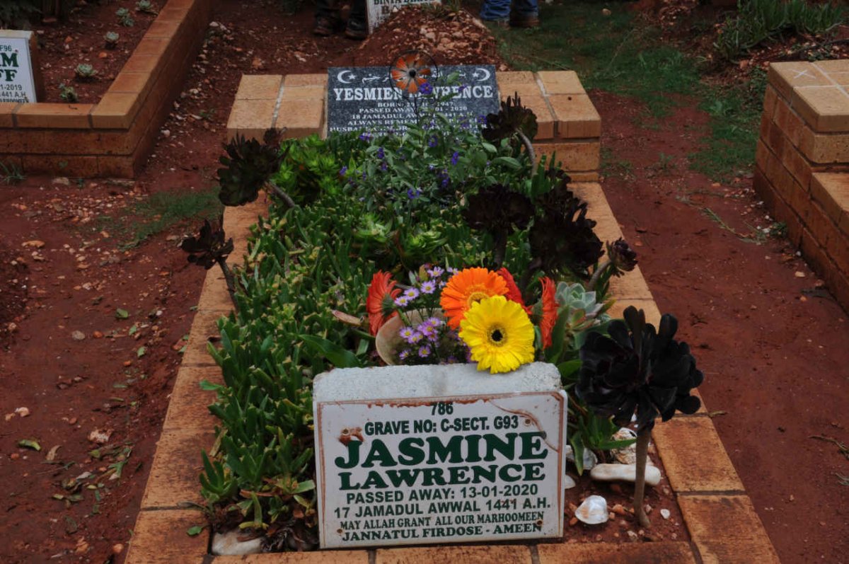 LAWRENCE Yesmien 1947-2020