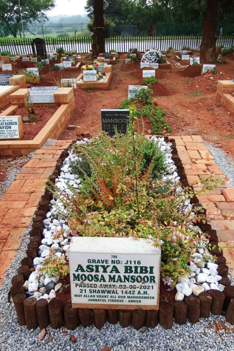 MANSOOR Aaysiya Bibi Moosa 1954-2021