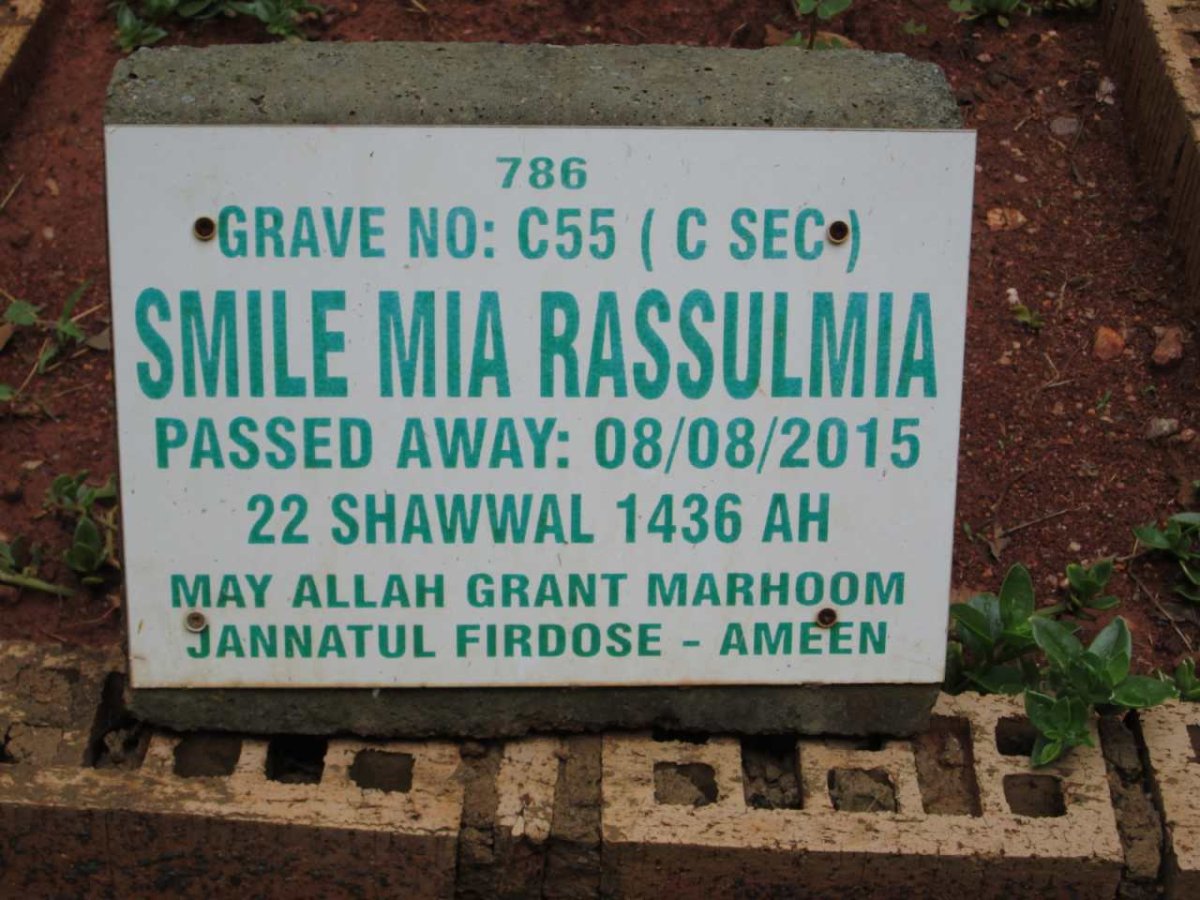 RASSULMIA Smile Mia -2015