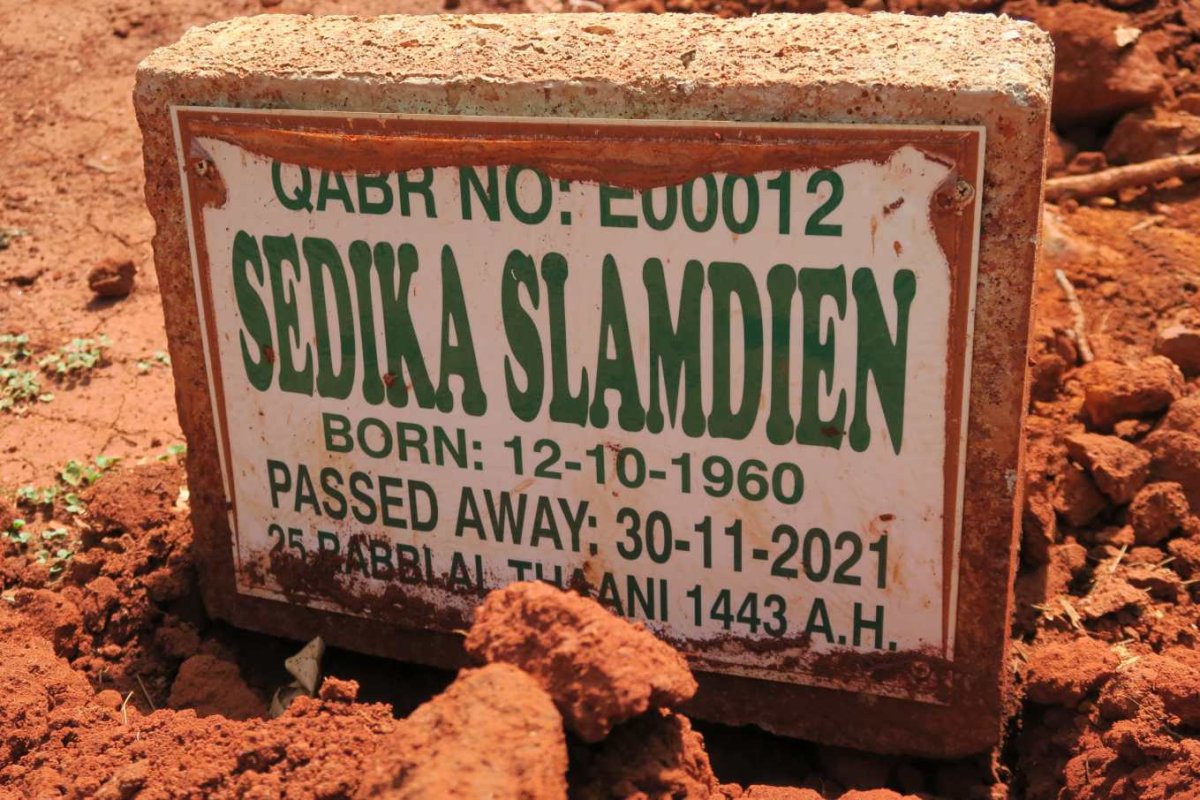 SLAMDIEN Sedika 1960-2021