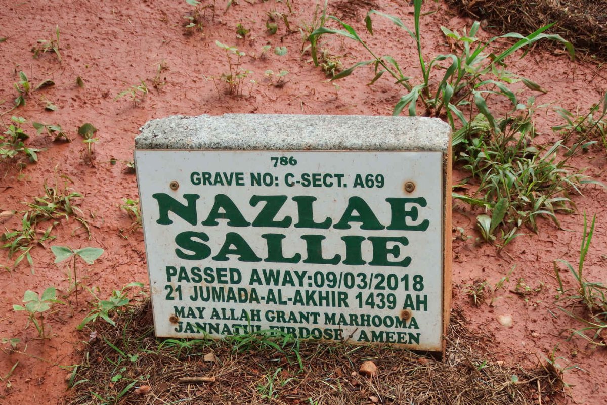 SALLIE Nazlae -2018