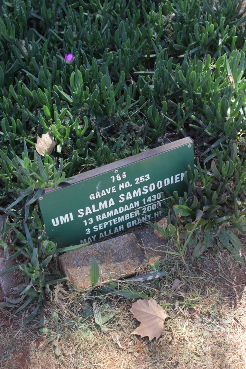 SAMSOODIEN Umi Salma -200?