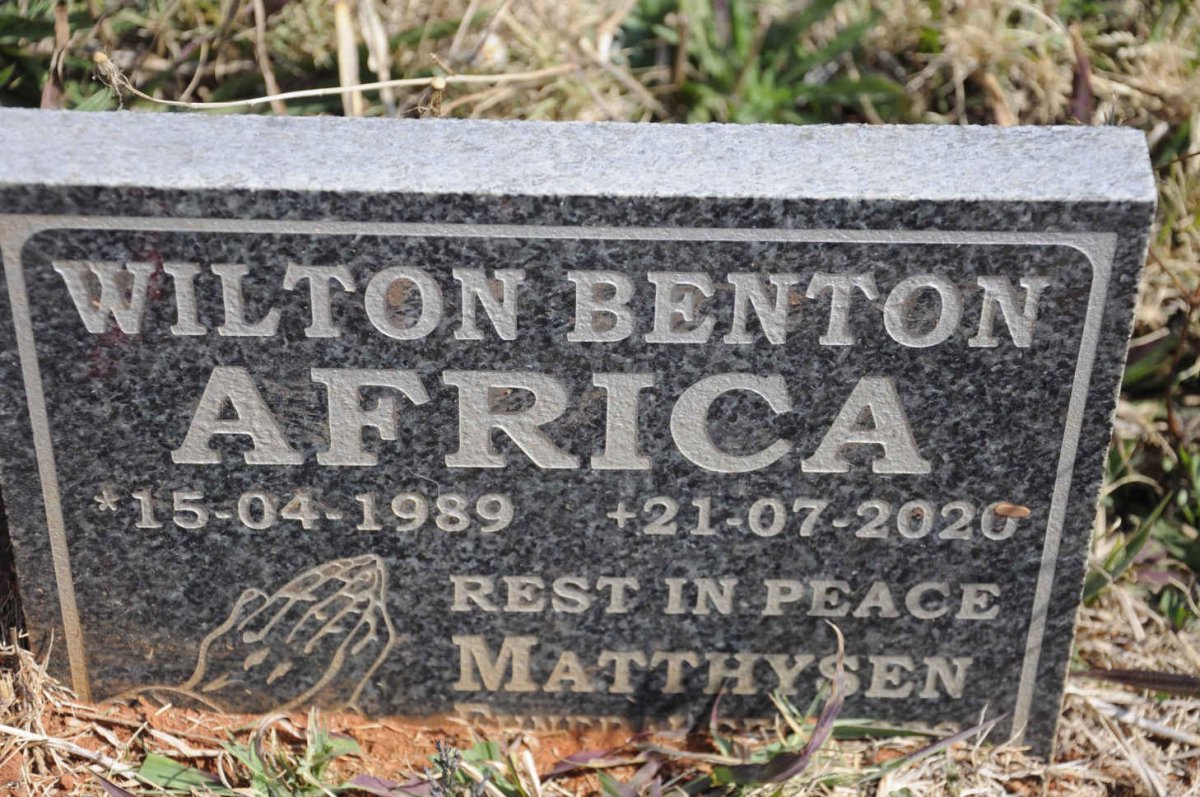 AFRICA Wilton Benton 1989-2020