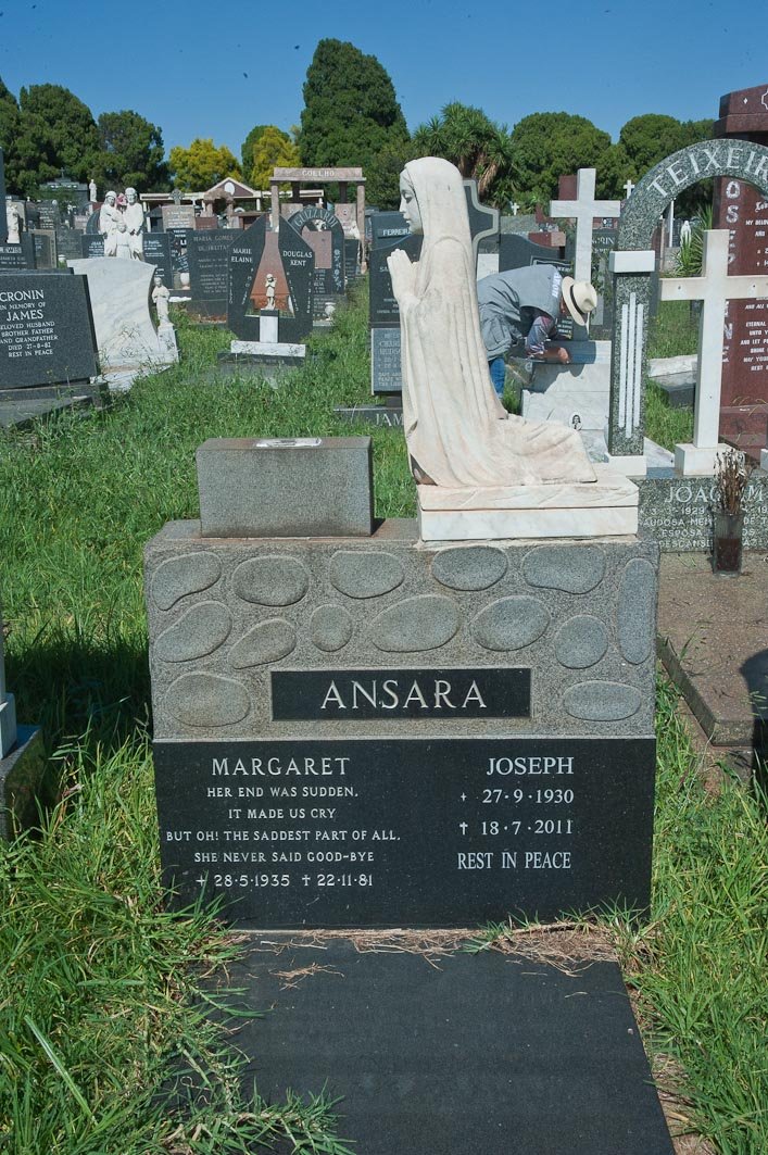 ANSARA Joseph 1930-2011 &amp; Margaret 1935-1981